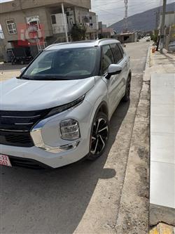 ميتسوبيشي اوتلاندر